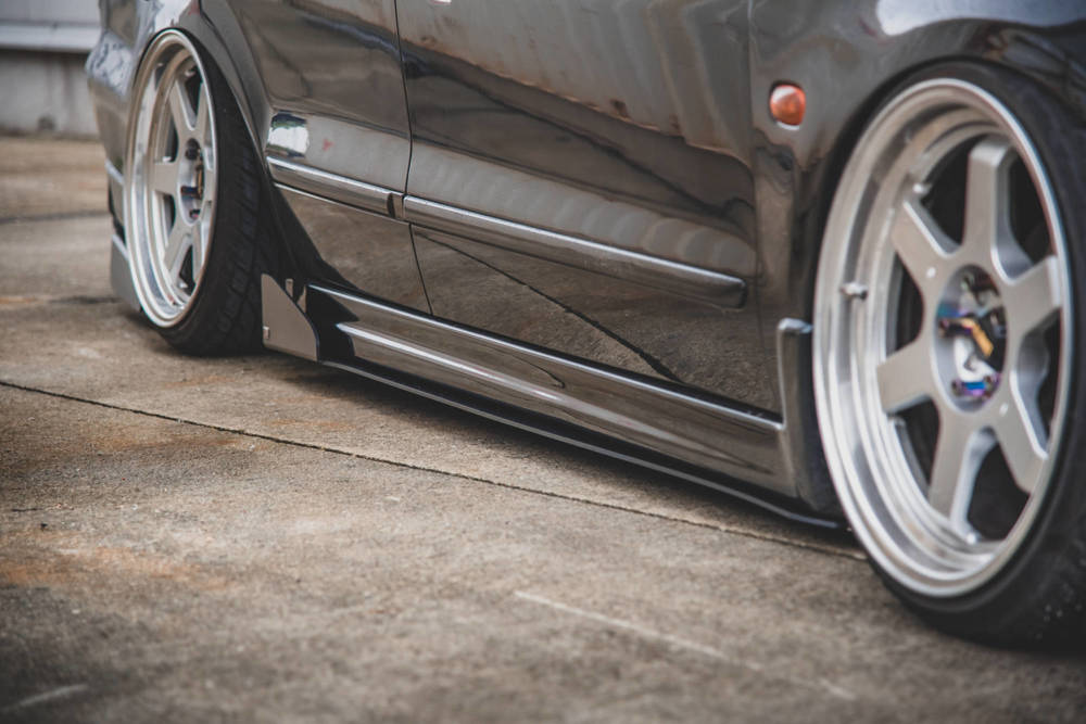 Zijskirts Race Mitsubishi Galant Avance Mk8