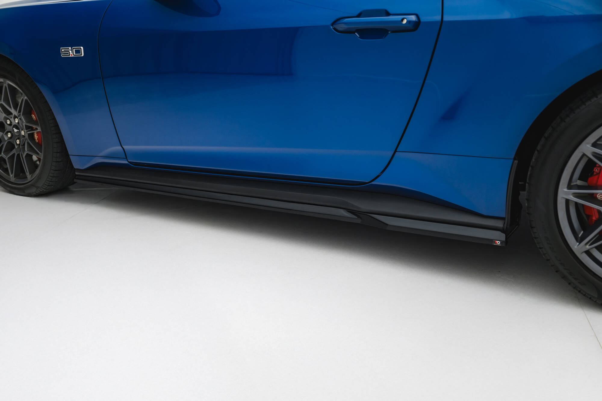Zijskirts Ford Mustang GT MK7 Maxton Glanzend zwart