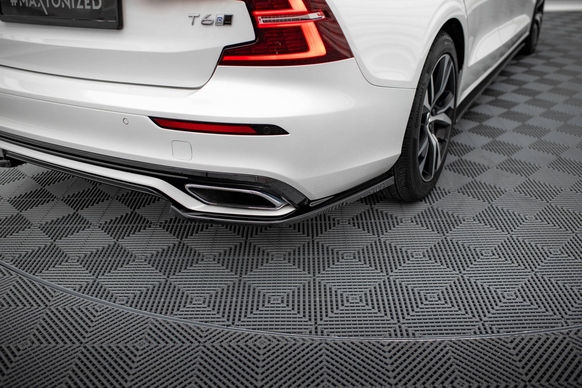 Zijdiffusers Volvo S60/V60 R-Design Mk3 Glans zwart