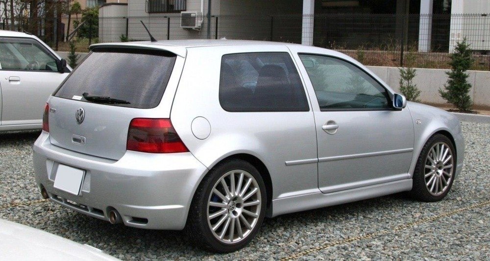 Zijskirts VW Golf 4 3 Deurs R32 Look
