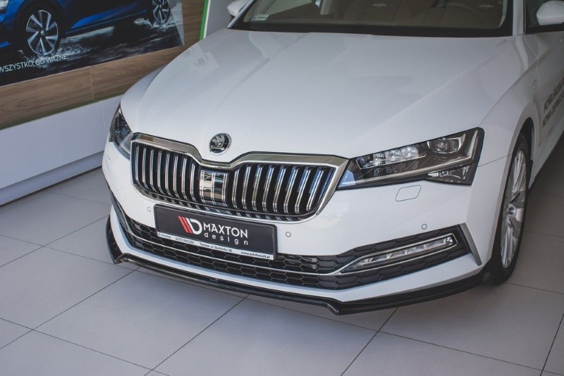 Voorspoiler Skoda Superb 3 FL Maxton Design glans zwart V.1