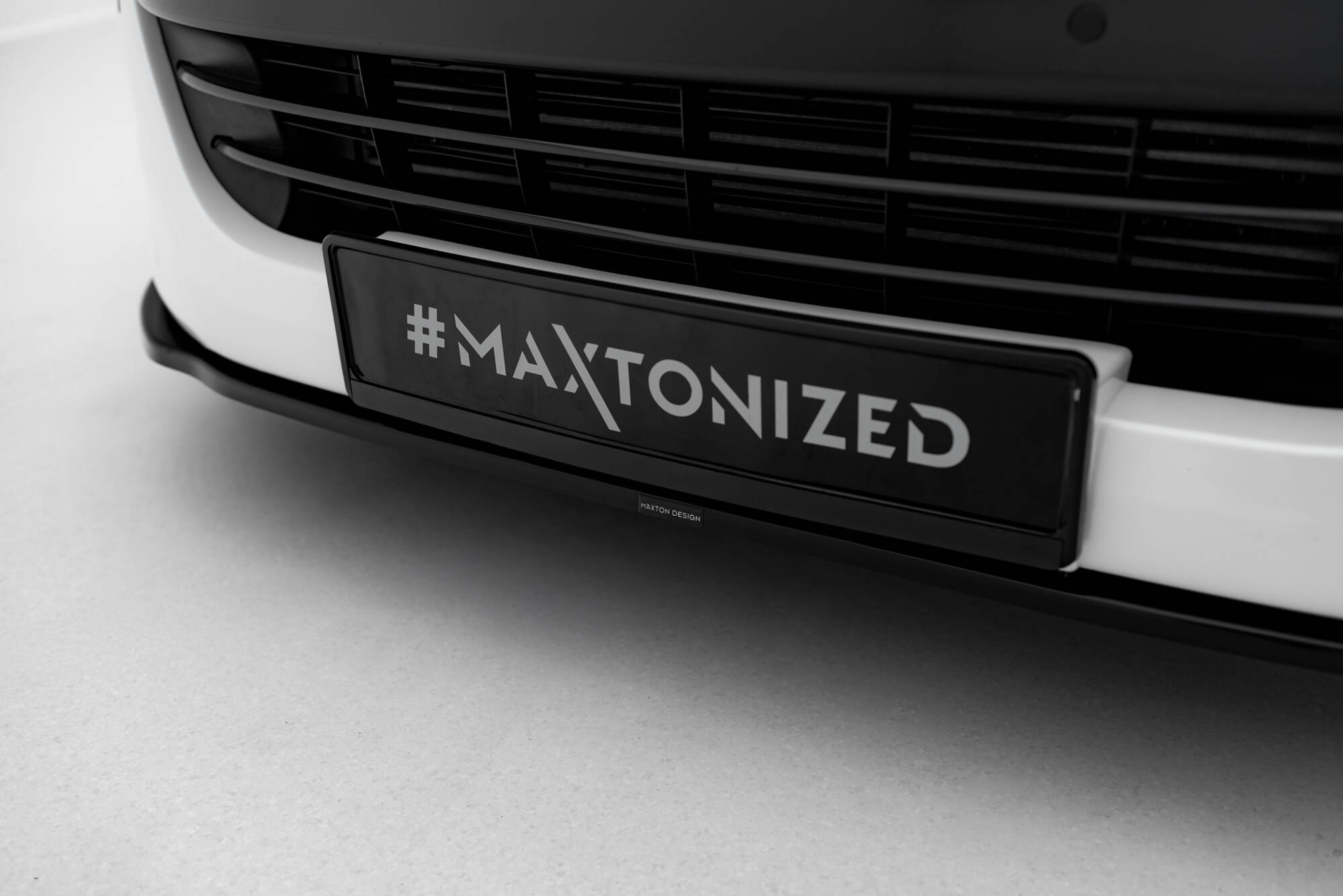 Bodykit Peugeot RCZ MK1 maxton Glanzend zwart