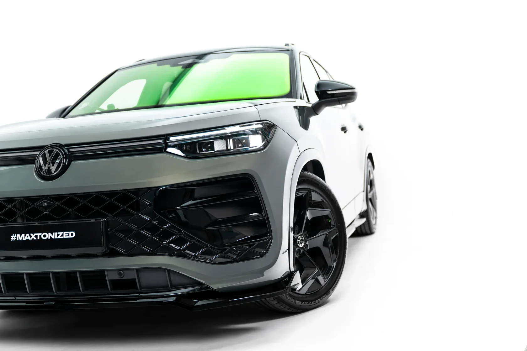 Volkswagen Tayron R-Line Mk1 Voorspoiler Glans Zwart