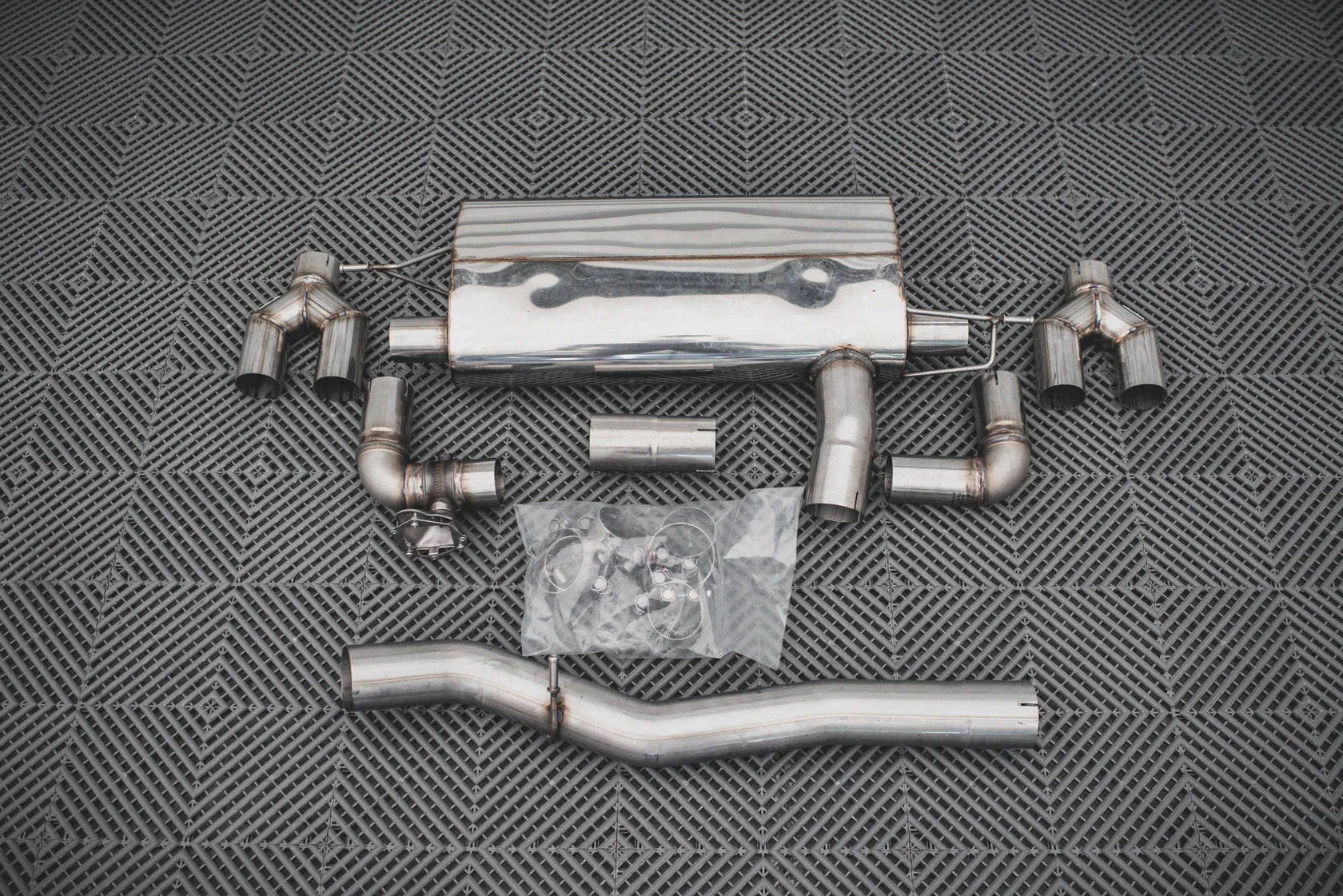 Diffuser V.3 BMW M135i F40 + Milltek Sport Exhaust