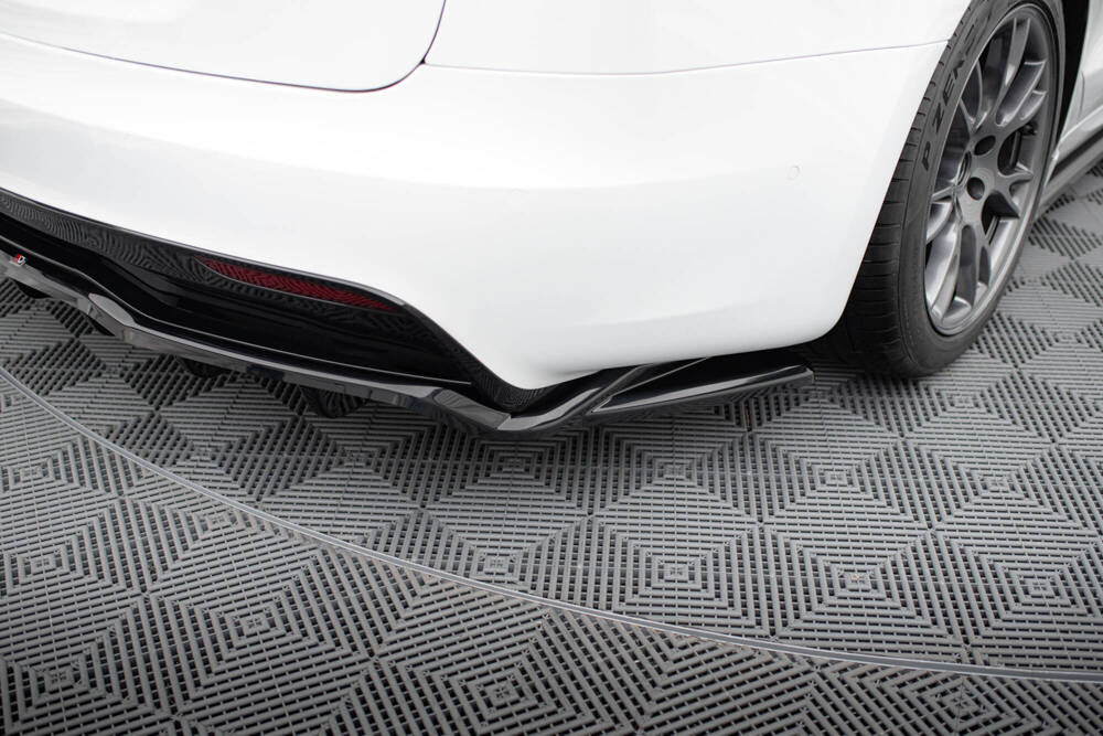 Achterbumper diffusor Tesla Model S Plaid Gloss-Black V2