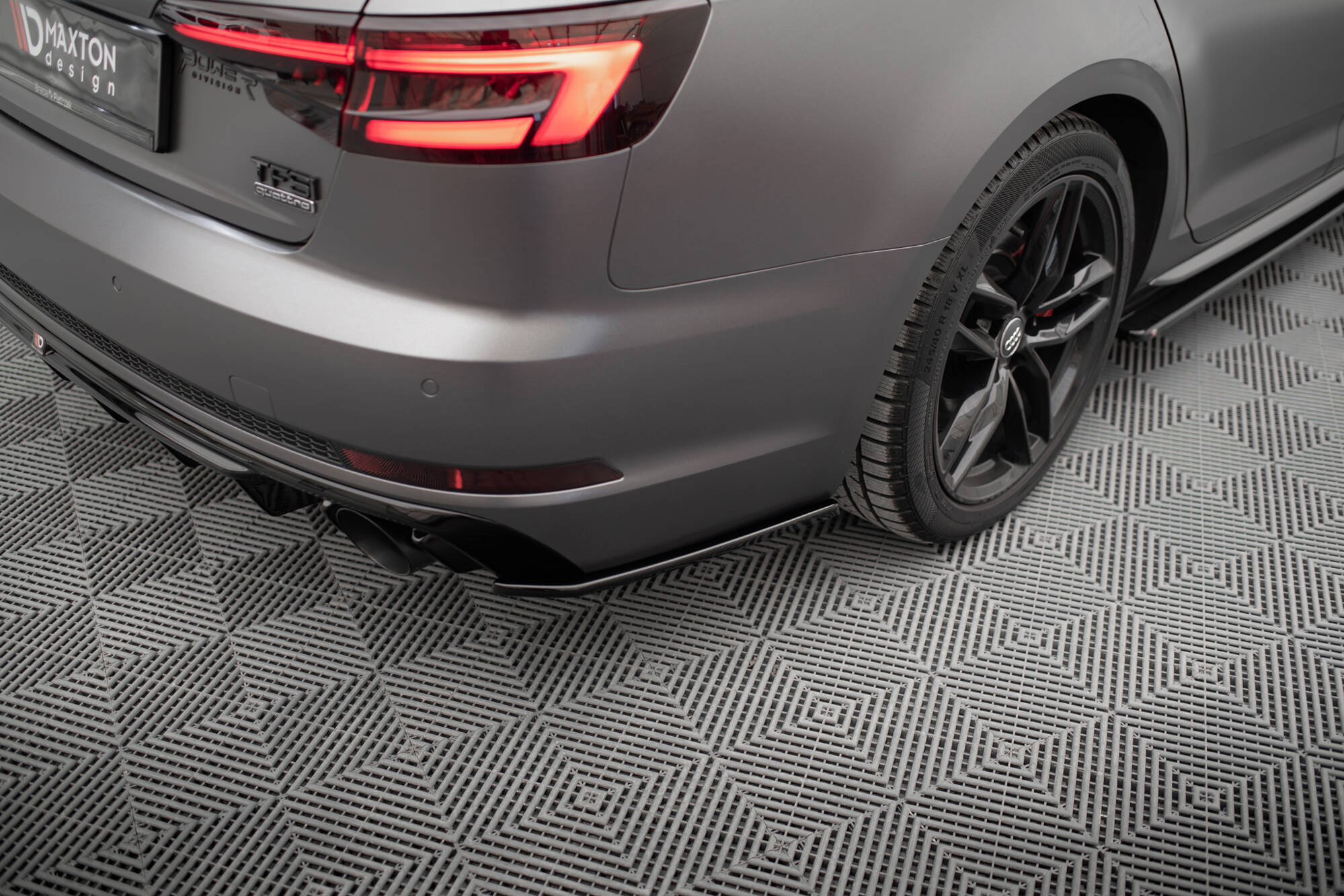 Achterzij Spoilers Audi A4 S-line B9 Maxton Glanzend zwart