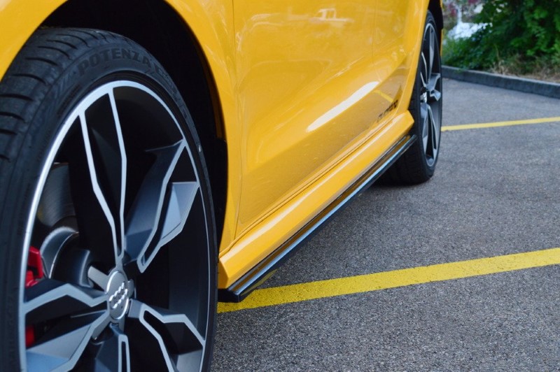 Zijskirts diffuser Audi S1 8X glanzend zwart