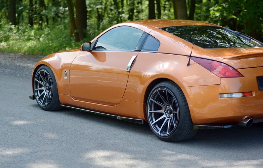 Zijskirts Nissan 350Z Maxton Design glans zwart