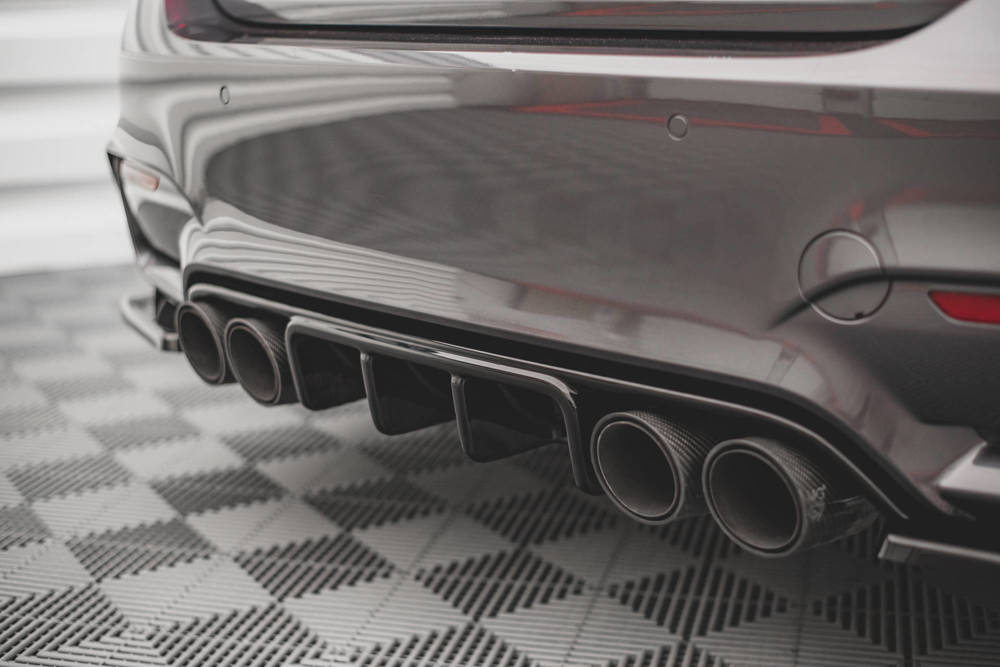Diffuser BMW M4 F82 Maxton Glans Zwart