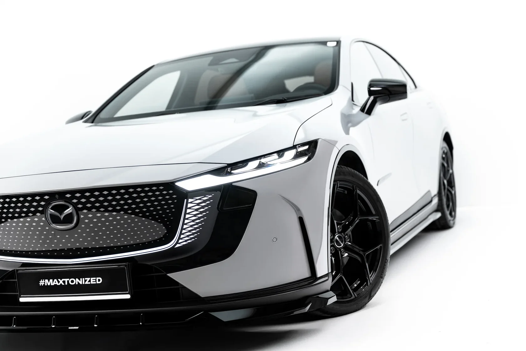 Voorspoiler passend voor Mazda 6e Mk1 Glans Zwart – Maxton Design