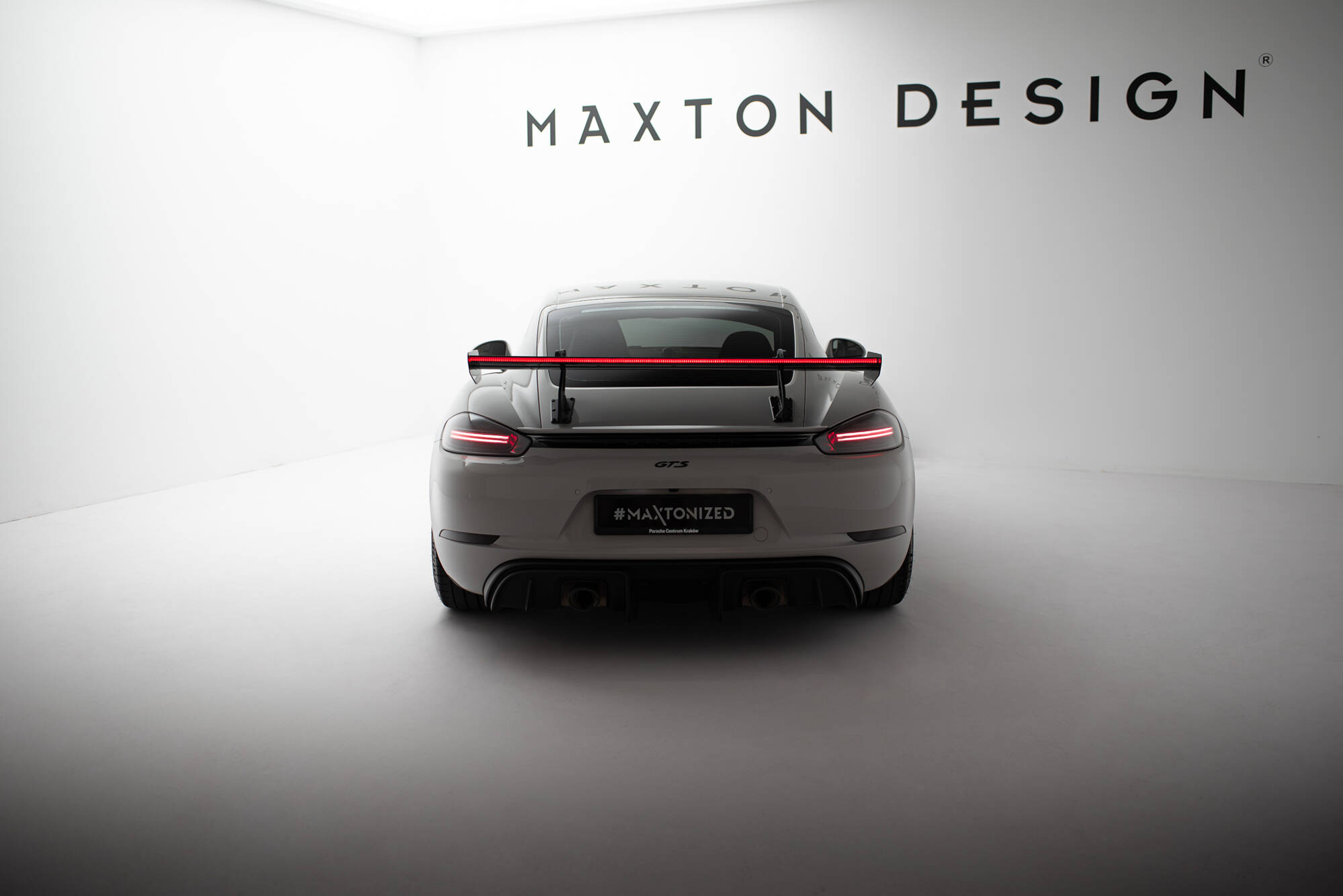 Carbon Spoiler V.2 + LED Porsche 718 Cayman 982C Maxton