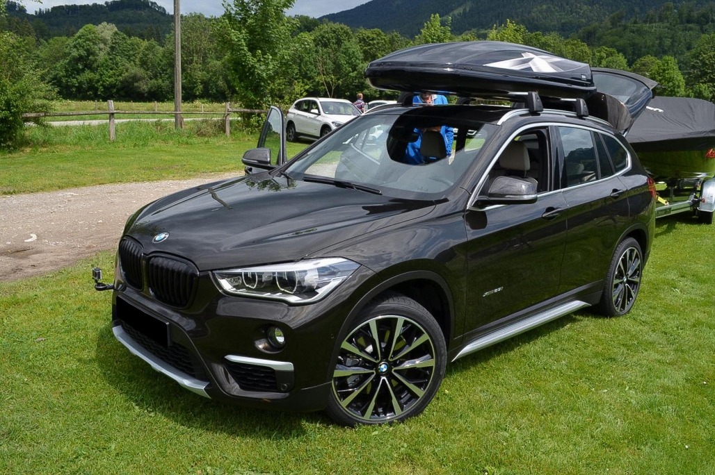 Grill BMW X1 F48 15-19 Glans Zwart