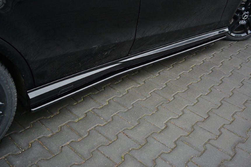 Zijskirts Mercedes E63 AMG W212 Maxton Design glans zwart