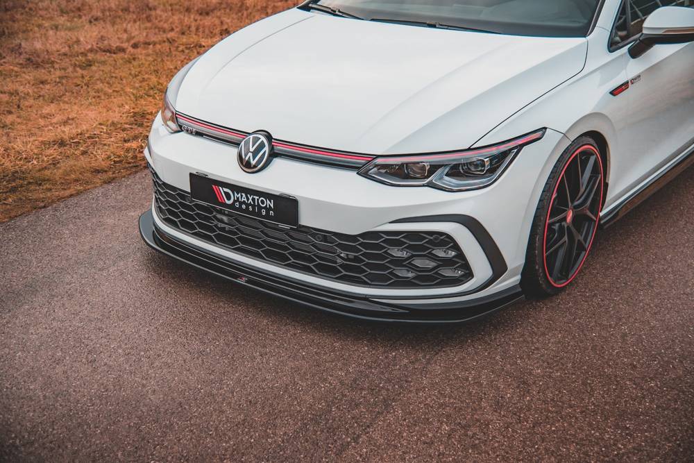 Voorspoiler V.5 Volkswagen Golf 8 GTI / R-Line Maxton Glans Zwart