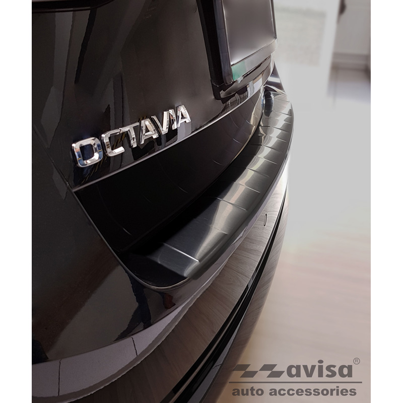 Zwart RVS Achterbumperprotector  Skoda Octavia IV Kombi 2020-2024 & FL 2024- (incl. RS, excl. Scout) 'Ribs'