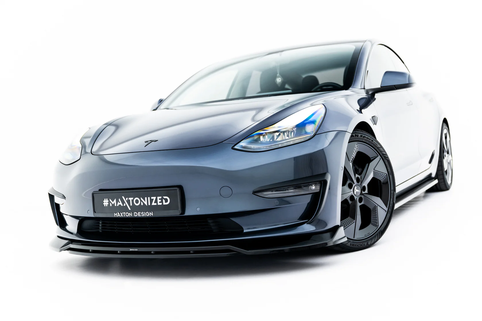Bodykit Tesla Model 3 Maxton Glanzend zwart