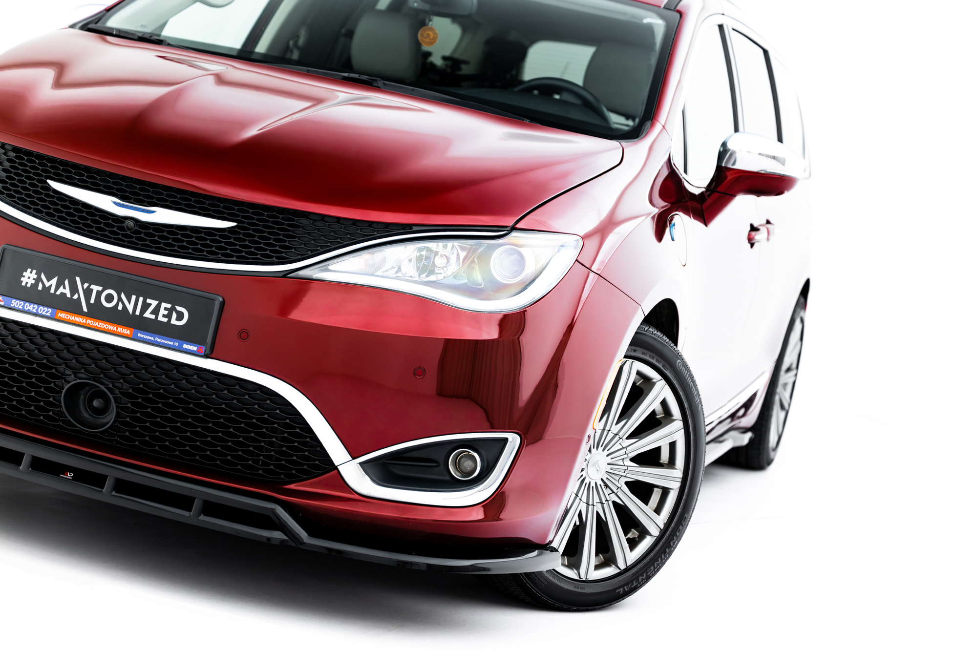 Bodykit Chrysler Pacifica Mk2 V.2 Glans Zwart