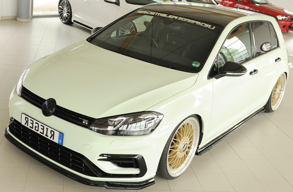 Zijskirts Volkswagen Golf 7 & 7.5 GTI / GTD / GTE / R / R-Line Rieger Glans Zwart