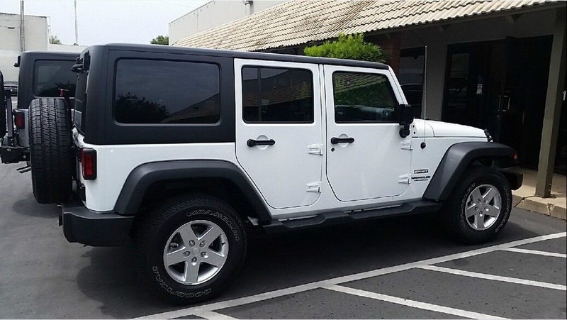 SideSteps Treeplanken JEEP Wrangler / Rubicon JK (2007-2017) 4 deurs Retro Design