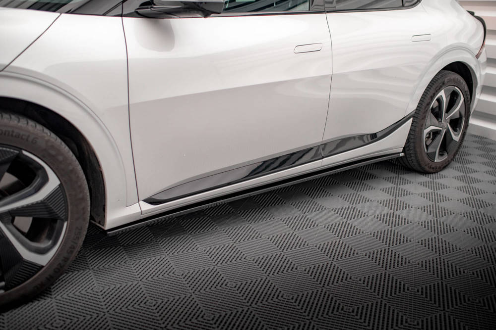 Zijskirts Kia EV6 GT-Line Maxton Glans Zwart