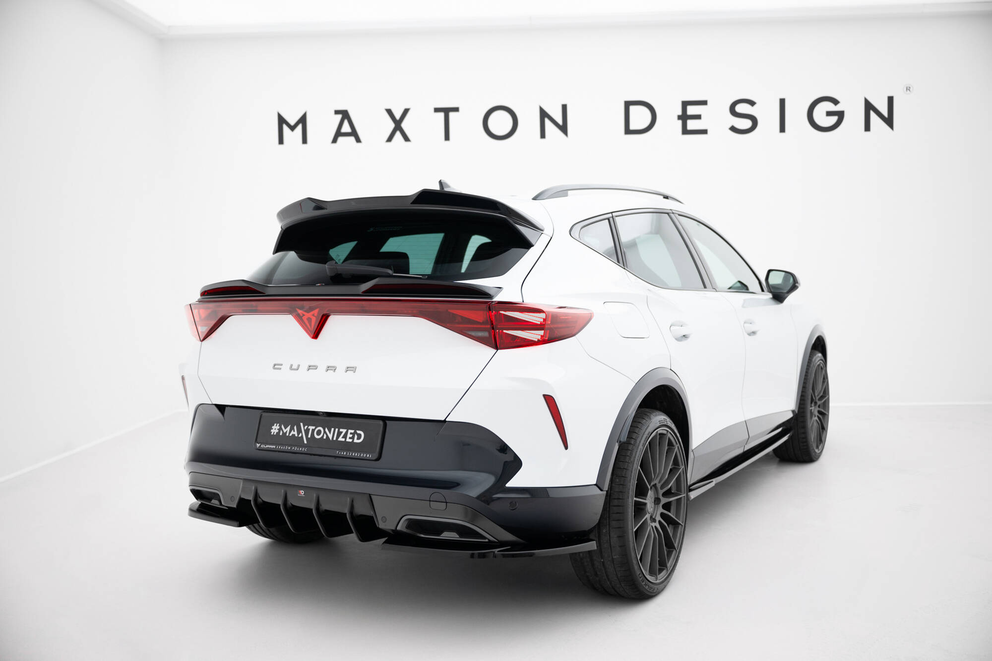 Bodykit V.1 Cupra Formentor MK1 Facelift Maxton Glanzend zwart