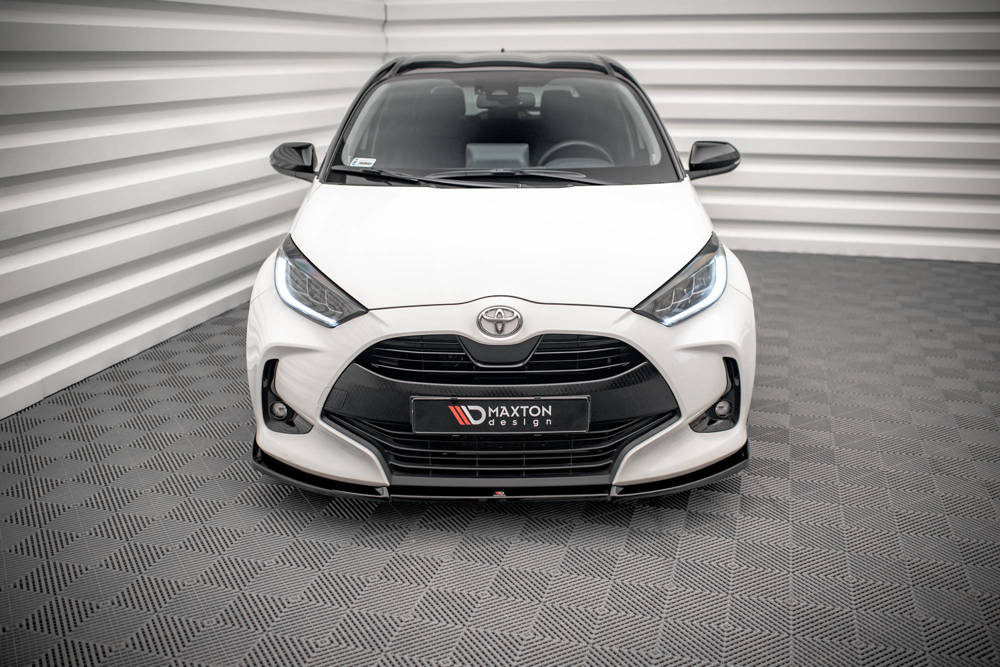 Voorspoiler V.3 Toyota Yaris MK4 Maxton Glans Zwart