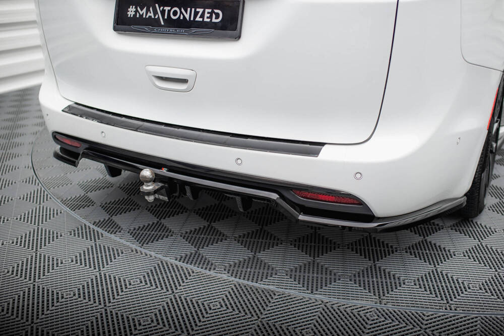 Diffusor Chrysler Pacifica FL Maxton Glans Zwart