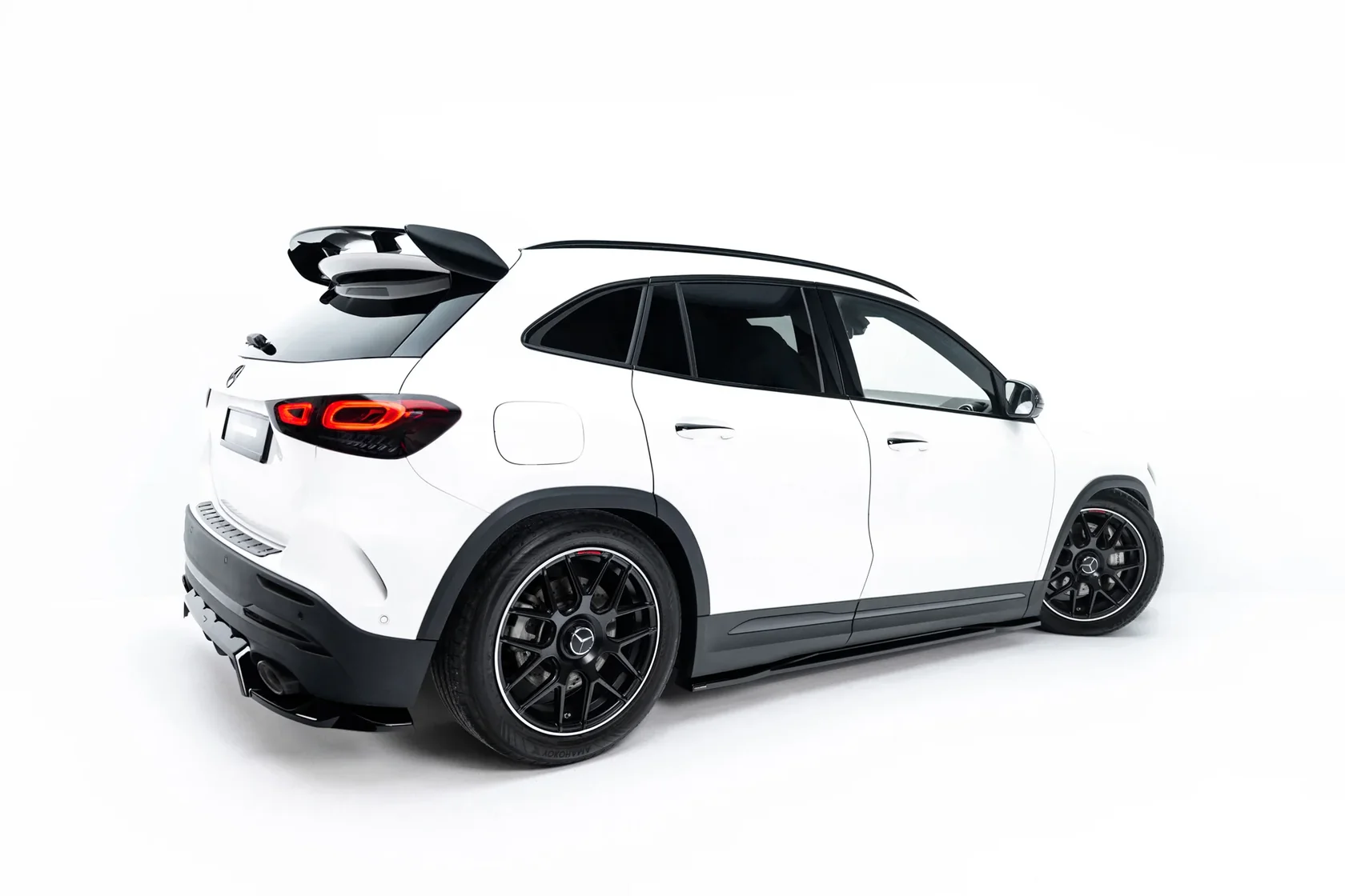 Bodykit Mercedes-AMG GLA 35 H247 Glans Zwart