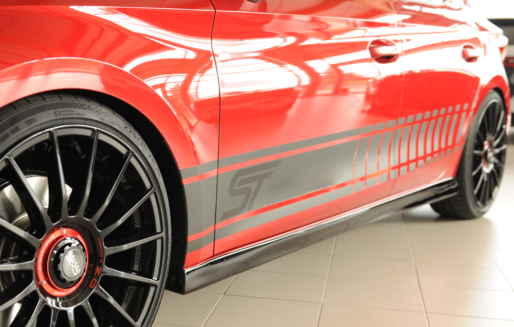 Zijskirts Seat Leon KL Rieger glans zwart