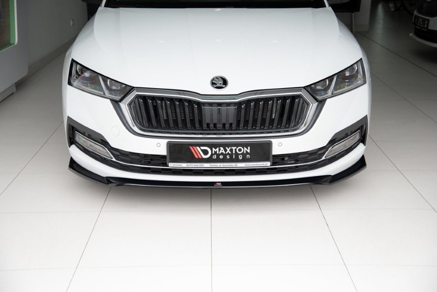 Voorspoiler Skoda Octavia 4 Maxton Design glans zwart V.2