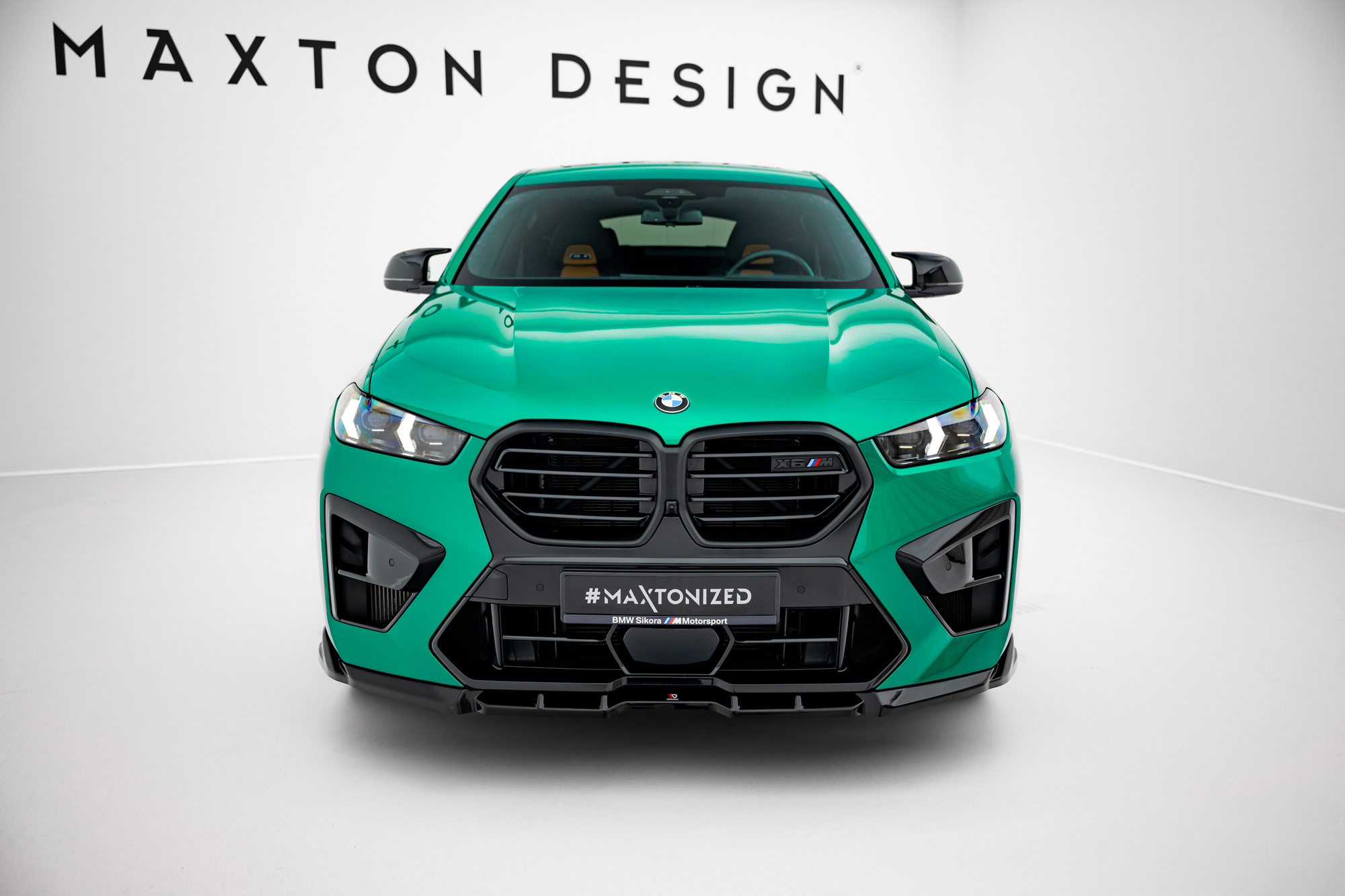 Bodykit BMW X6 M F96 Facelift Maxton Glanzend zwart