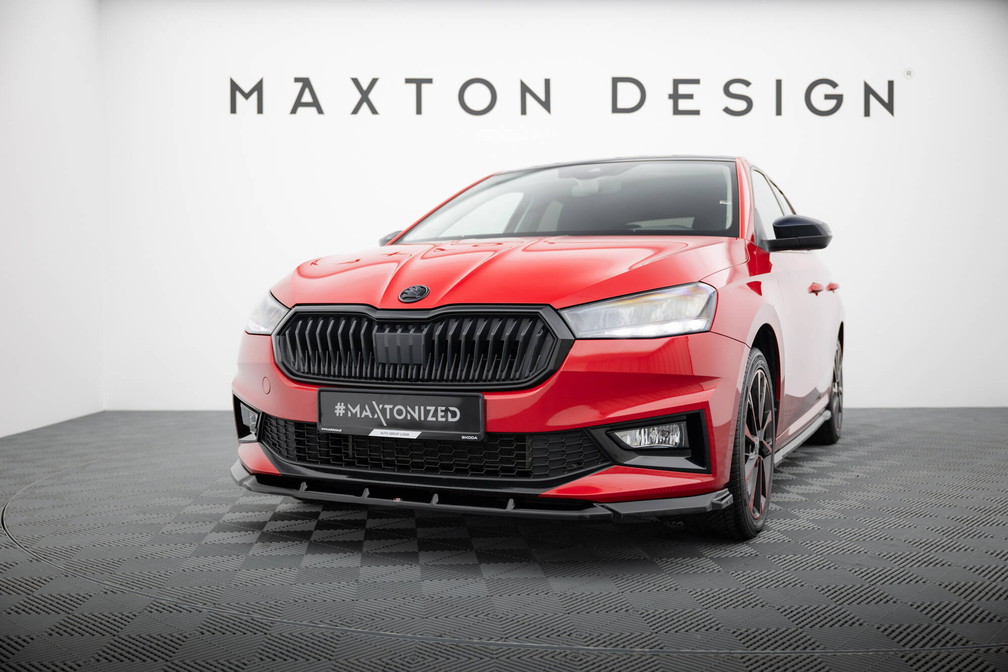 Bodykit Skoda Fabia MK4 Maxton Glanzend zwart