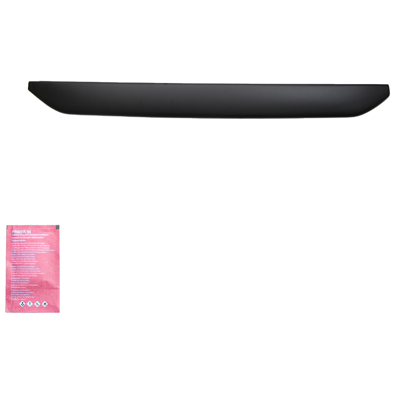 Achterklepafdeklijst  Nissan Navara NP300 (D23) 2014-2021 - Matzwart