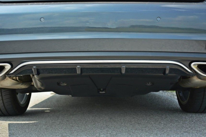 Diffuser Mercedes E W212 Maxton Design glans zwart