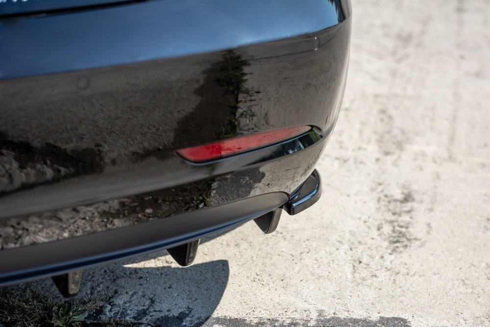 Zijdiffusers Tesla Model 3 Gloss-Black Maxton