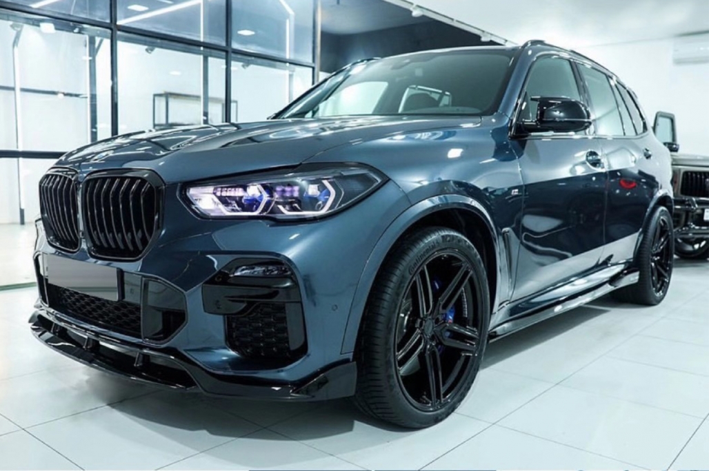 Zijskirts BMW X5 G05 M-Tech Black Knight Design Carbon Look
