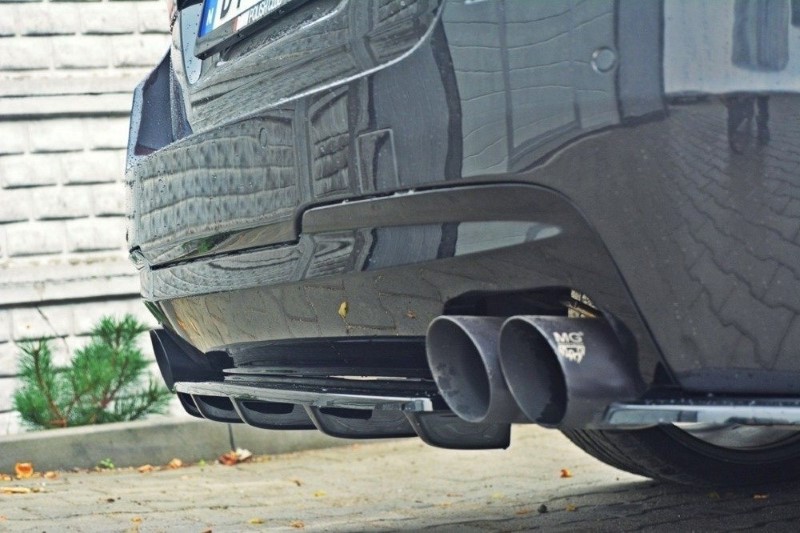 Centrale Achterspoiler BMW 5 F11 M-PACK (past op twee dubbele uitlaatuiteinden) Glanzend Zwart
