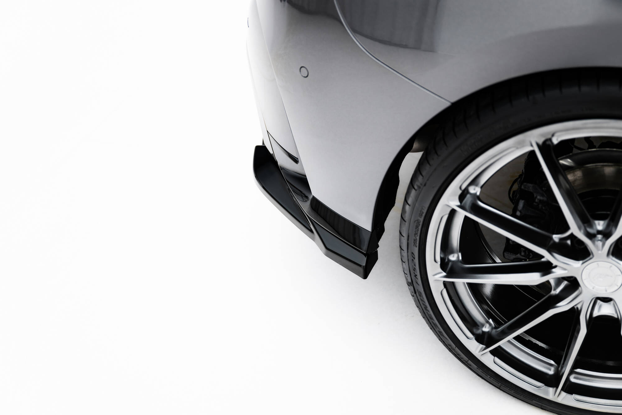 Bodykit V.1 BMW 1 M-Pack F70 Maxton Glanzend zwart