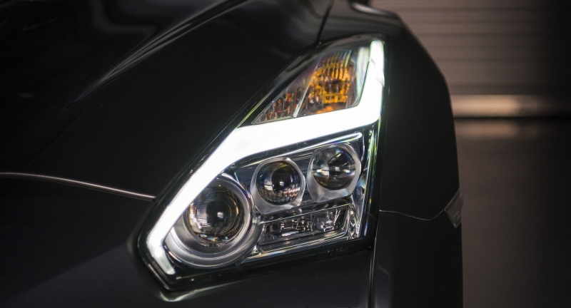 Chargespeed luchtinlaten met LED DRL's & Knipperlicht