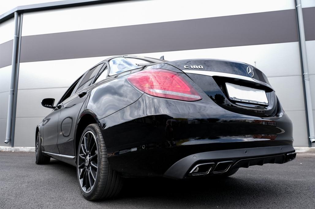 Diffuser Mercedes C W205 AMG Look met Sierstukken Zwart