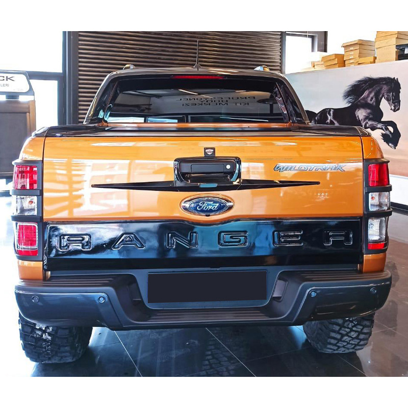 Achterklepcover  Ford Ranger T6/T7/T8 2012-2022 - Versie 3 - Glanzend zwart