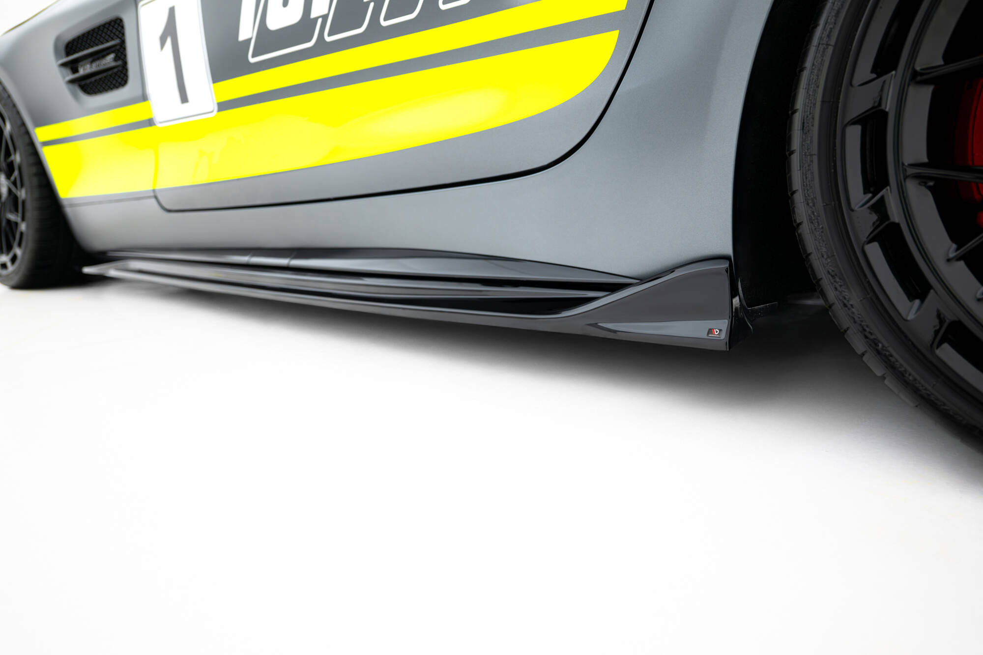 Zijskirts Mercedes-AMG GT C C190 Facelift Maxton Glanzend zwart