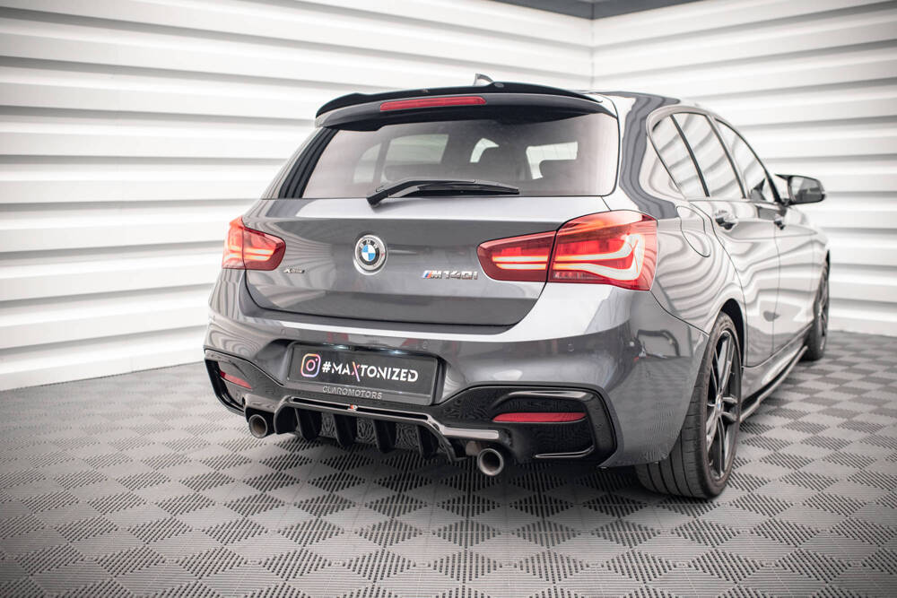 Bodykit BMW M140i F20 Maxton Glanzend zwart