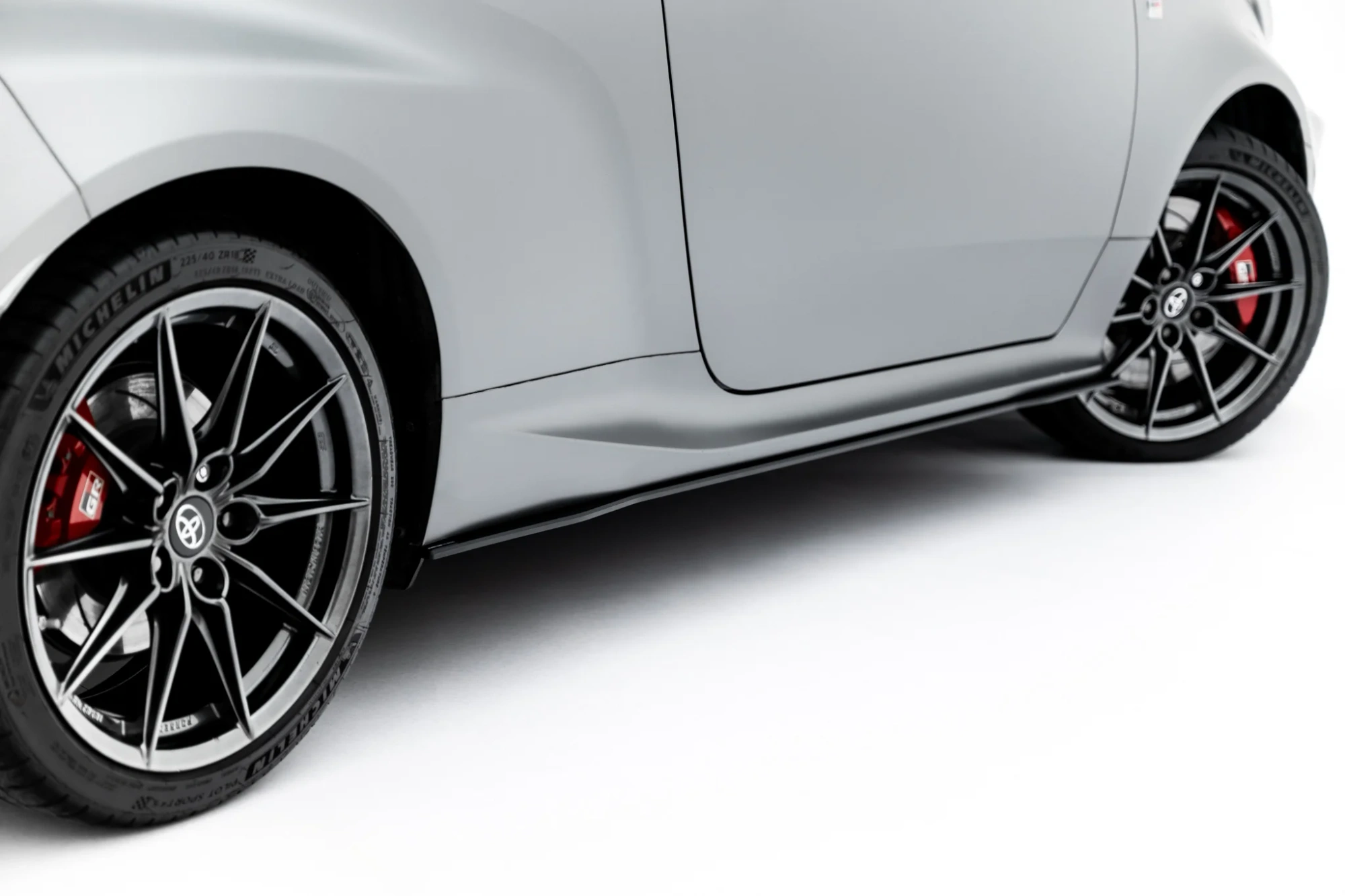 Zijskirts Toyota GR Yaris Mk4 Facelift – Maxton Street Pro Side Skirts