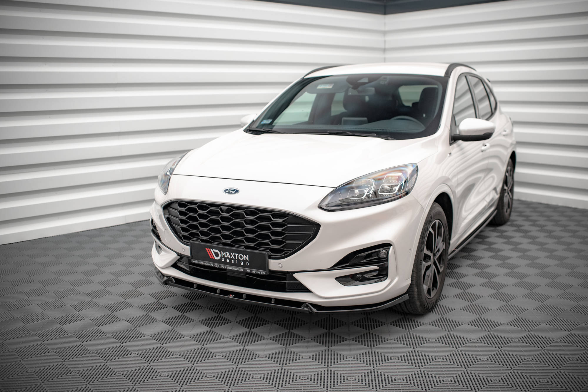 Voorspoiler Ford Kuga ST-Line MK3 Maxton Glans Zwart