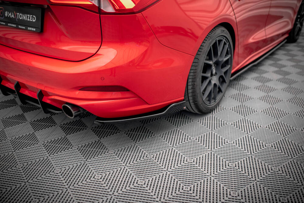 Zijdiffuser V.6 Ford Focus Estate ST-Line Maxton Glans Zwart