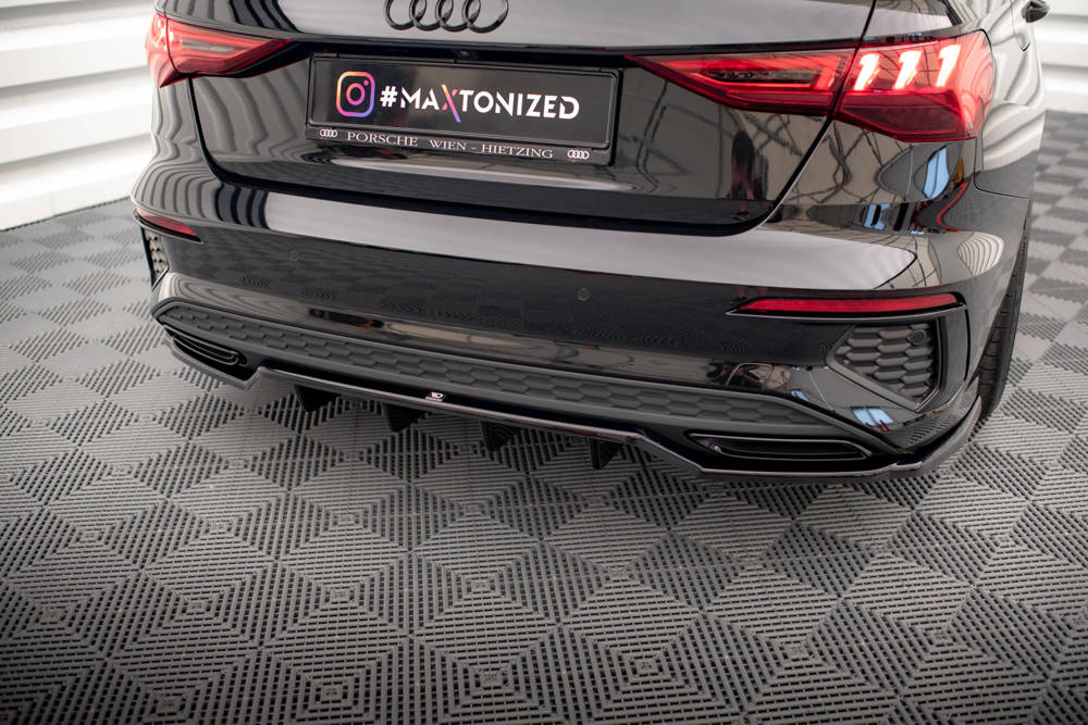 Diffuser Audi A3 S-Line 8Y Limousine Maxton Glans Zwart