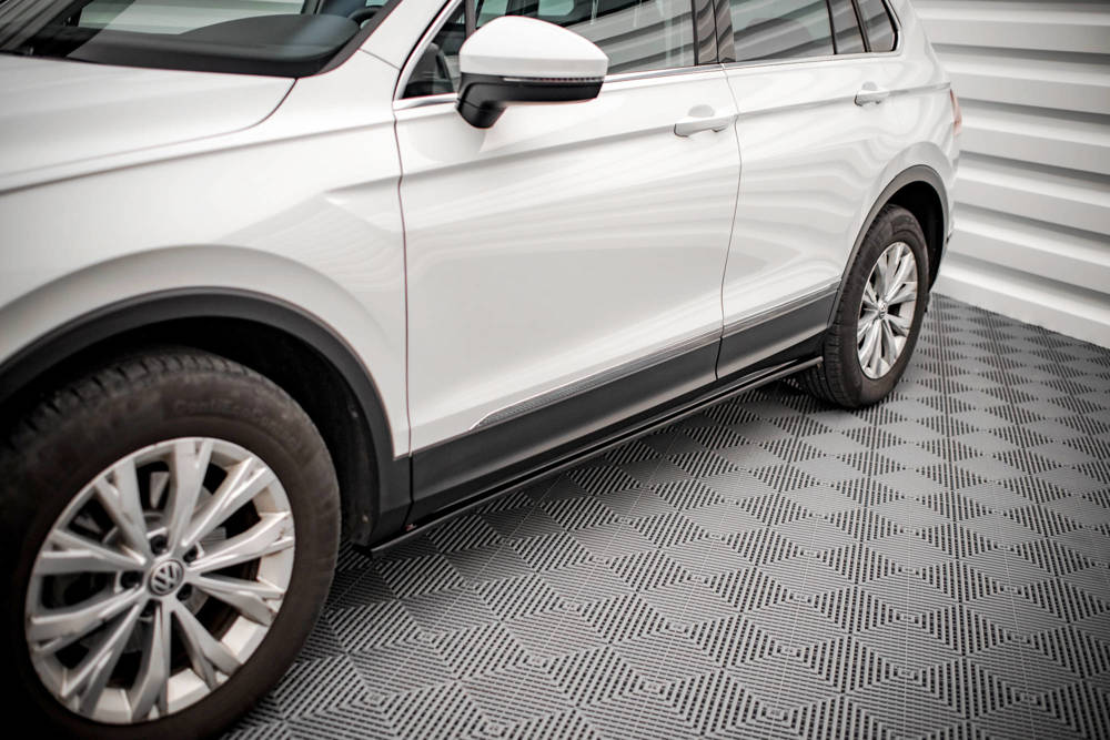 Zijskirts Volkswagen Tiguan MK2 Maxton Glans Zwart