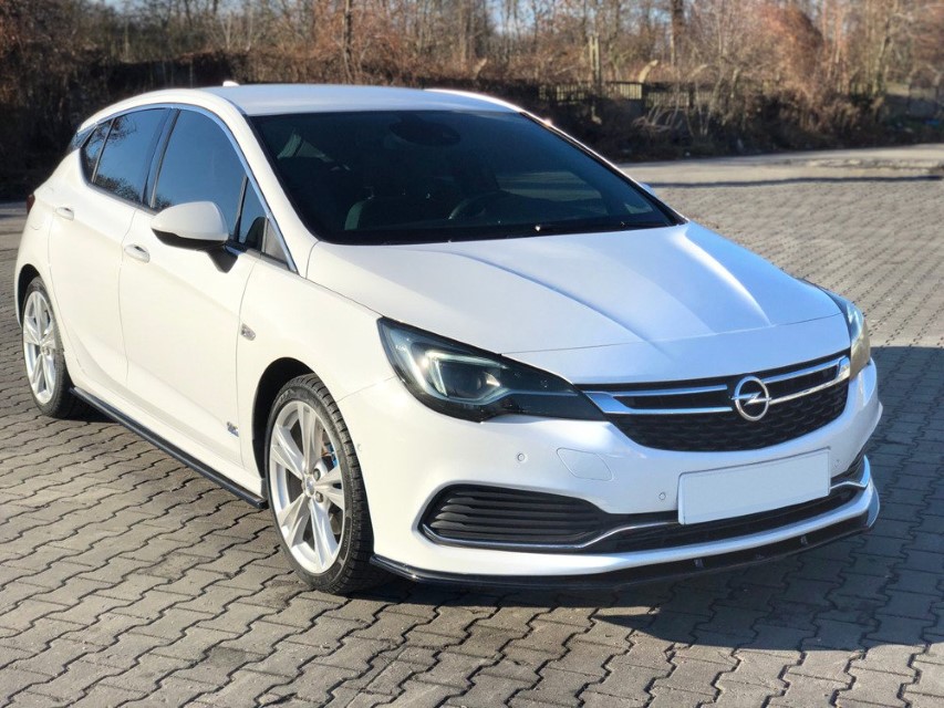 Voorspoiler Opel Astra K Maxton Design glans zwart V.1