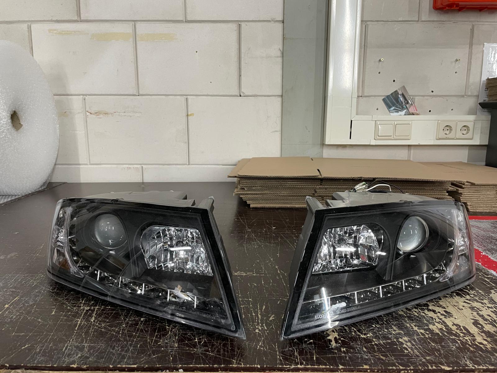 Headlights Skoda Octavia 04-08